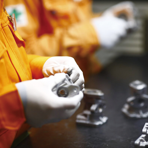 株式会社聖心製作所